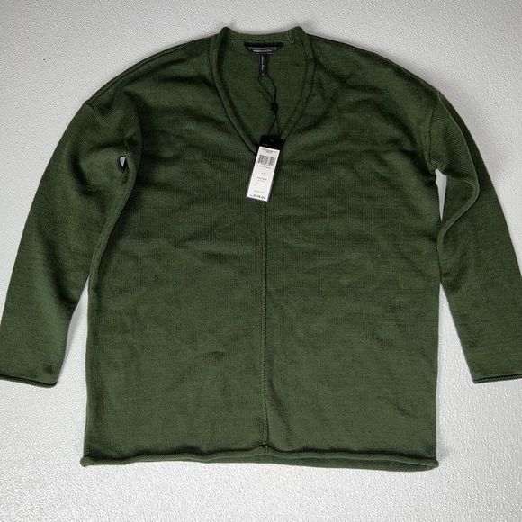 Bcbgmaxazria Olive Green V-Neck Roll Trim Pullover Sweater Size Small NWT - Picture 5 of 12